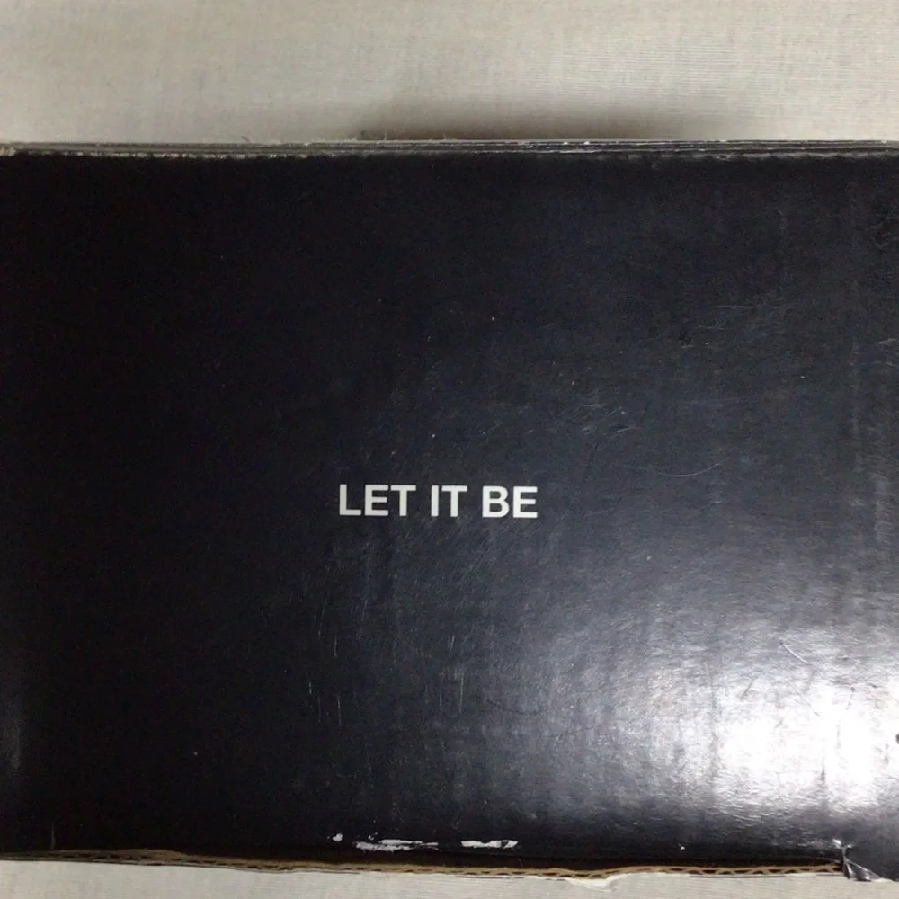 The Beatles Black Drinkware Set